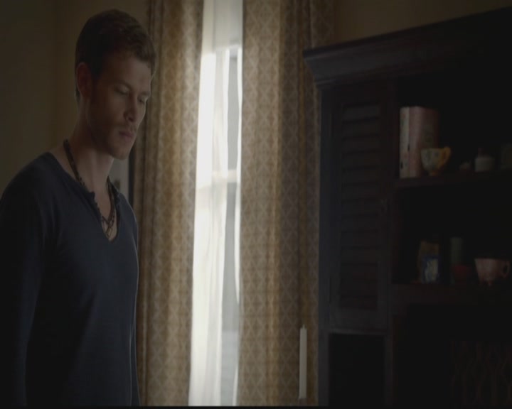 VampireDiariesWorld-dot-org_TheOriginals1x02HouseOfTheRisingSun2010.jpg