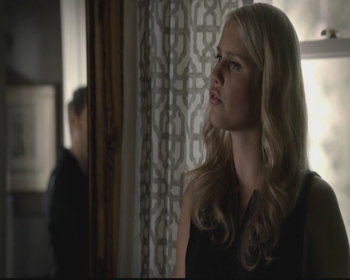 VampireDiariesWorld-dot-org_TheOriginals1x03TangledUpInBlue0107.jpg