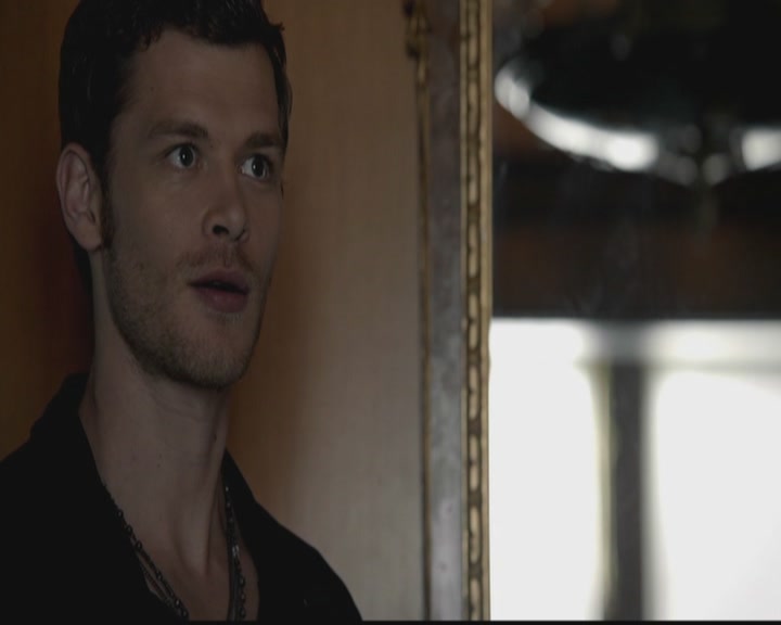 VampireDiariesWorld-dot-org_TheOriginals1x03TangledUpInBlue0260.jpg