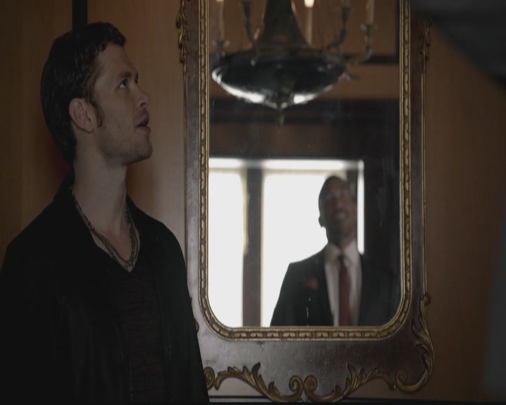 VampireDiariesWorld-dot-org_TheOriginals1x03TangledUpInBlue0264.jpg