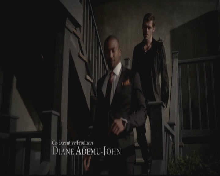 VampireDiariesWorld-dot-org_TheOriginals1x03TangledUpInBlue0316.jpg