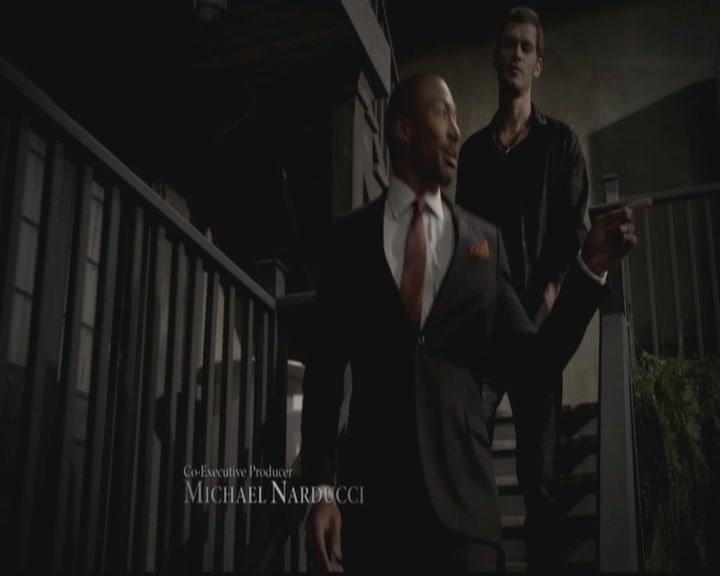 VampireDiariesWorld-dot-org_TheOriginals1x03TangledUpInBlue0318.jpg