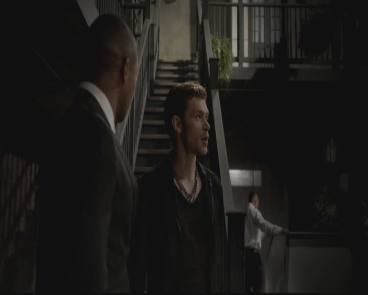 VampireDiariesWorld-dot-org_TheOriginals1x03TangledUpInBlue0326.jpg