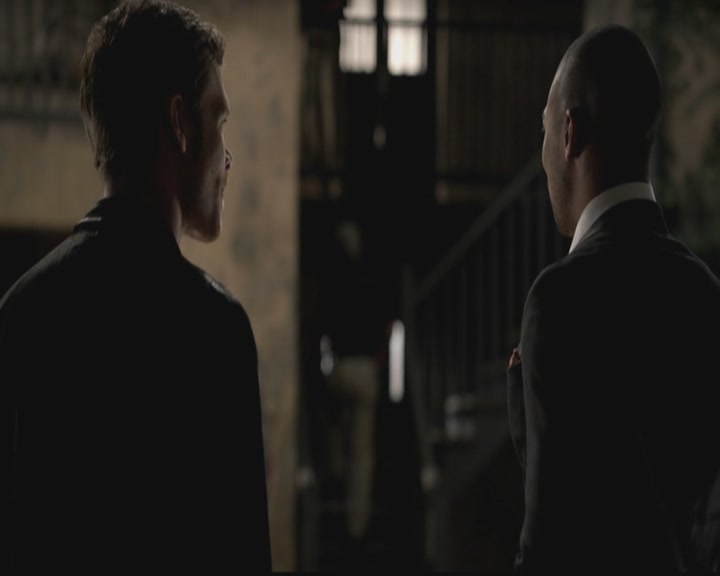 VampireDiariesWorld-dot-org_TheOriginals1x03TangledUpInBlue0333.jpg