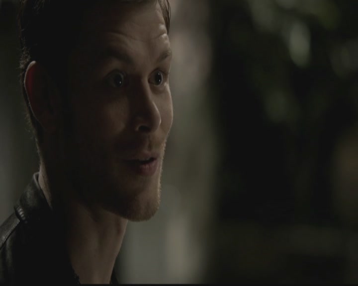 VampireDiariesWorld-dot-org_TheOriginals1x03TangledUpInBlue0357.jpg