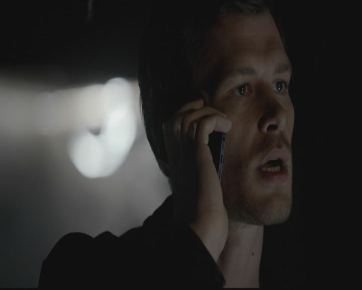 VampireDiariesWorld-dot-org_TheOriginals1x03TangledUpInBlue0376.jpg