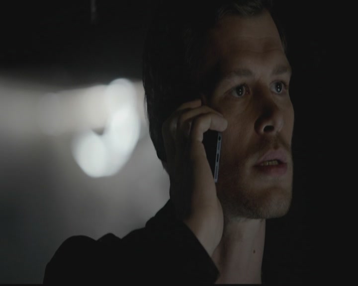 VampireDiariesWorld-dot-org_TheOriginals1x03TangledUpInBlue0378.jpg