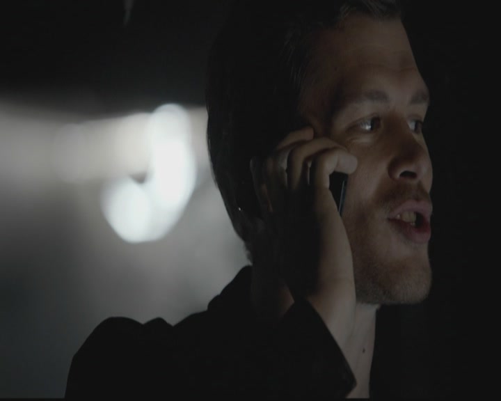 VampireDiariesWorld-dot-org_TheOriginals1x03TangledUpInBlue0385.jpg