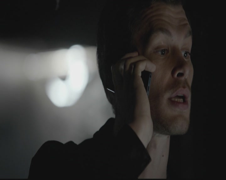 VampireDiariesWorld-dot-org_TheOriginals1x03TangledUpInBlue0386.jpg