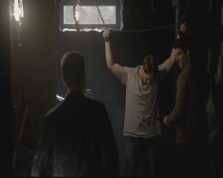 VampireDiariesWorld-dot-org_TheOriginals1x03TangledUpInBlue0390.jpg