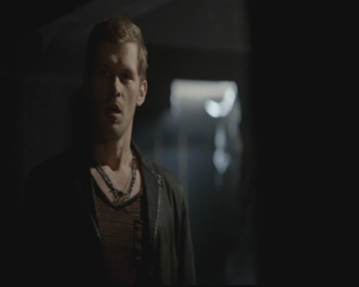 VampireDiariesWorld-dot-org_TheOriginals1x03TangledUpInBlue0396.jpg