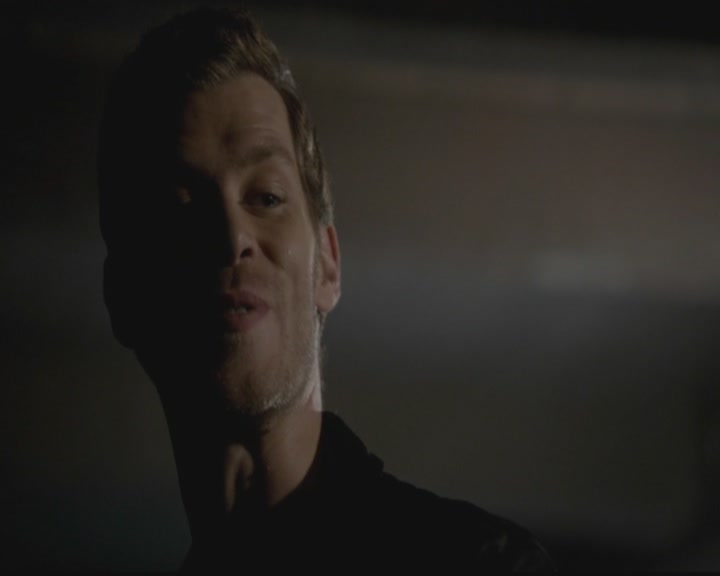 VampireDiariesWorld-dot-org_TheOriginals1x03TangledUpInBlue0408.jpg