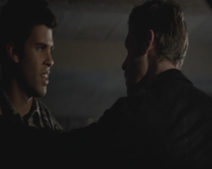 VampireDiariesWorld-dot-org_TheOriginals1x03TangledUpInBlue0412.jpg