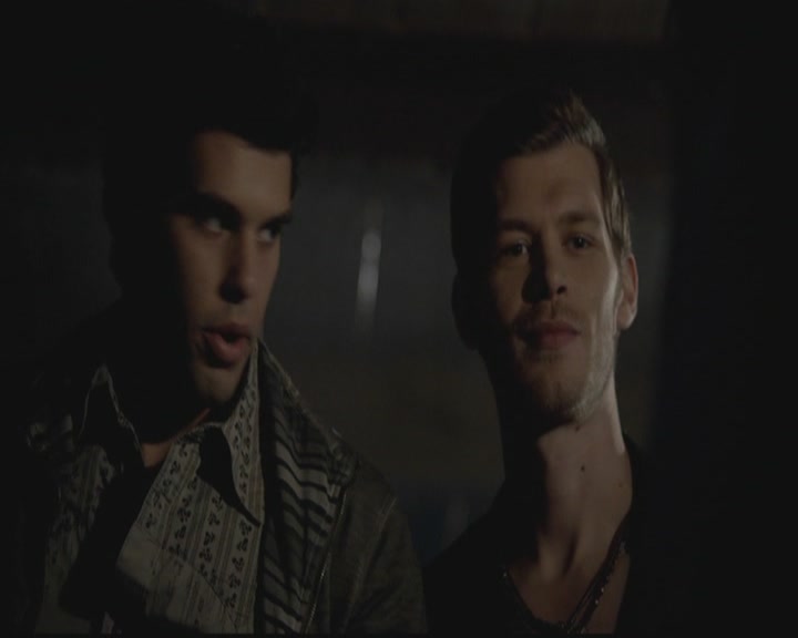 VampireDiariesWorld-dot-org_TheOriginals1x03TangledUpInBlue0421.jpg