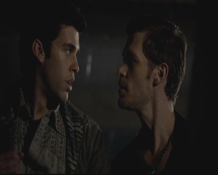 VampireDiariesWorld-dot-org_TheOriginals1x03TangledUpInBlue0435.jpg