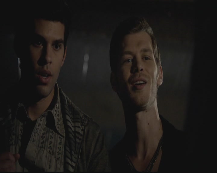 VampireDiariesWorld-dot-org_TheOriginals1x03TangledUpInBlue0438.jpg