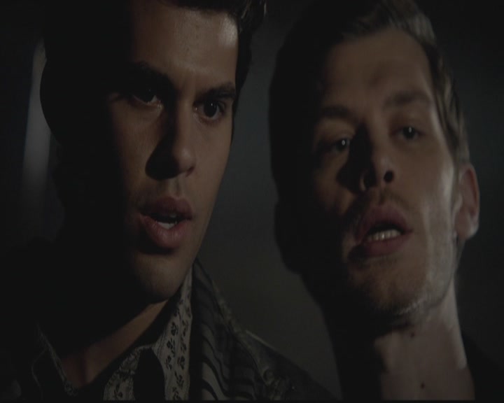 VampireDiariesWorld-dot-org_TheOriginals1x03TangledUpInBlue0452.jpg