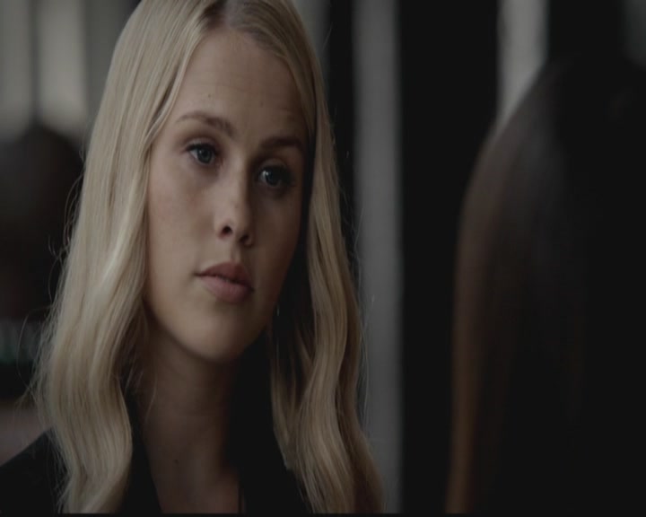 VampireDiariesWorld-dot-org_TheOriginals1x03TangledUpInBlue0479.jpg