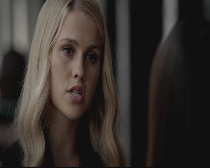 VampireDiariesWorld-dot-org_TheOriginals1x03TangledUpInBlue0480.jpg