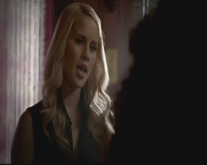 VampireDiariesWorld-dot-org_TheOriginals1x03TangledUpInBlue0502.jpg