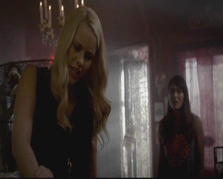 VampireDiariesWorld-dot-org_TheOriginals1x03TangledUpInBlue0522.jpg