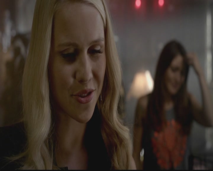 VampireDiariesWorld-dot-org_TheOriginals1x03TangledUpInBlue0546.jpg