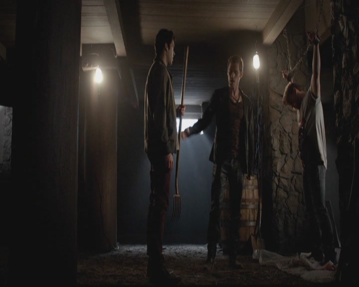 VampireDiariesWorld-dot-org_TheOriginals1x03TangledUpInBlue0550.jpg