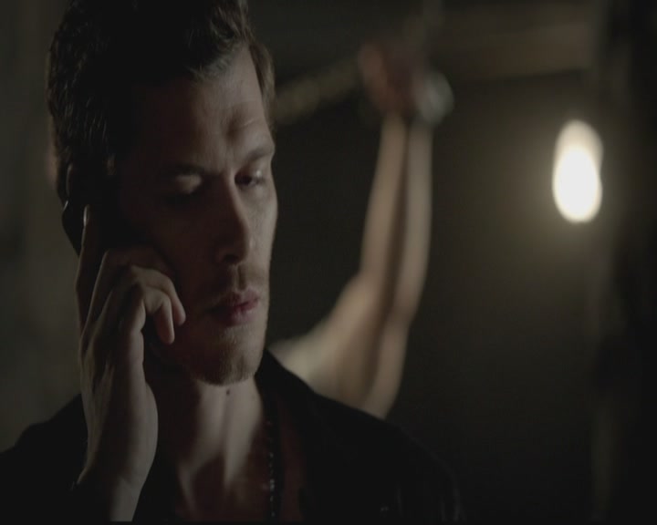 VampireDiariesWorld-dot-org_TheOriginals1x03TangledUpInBlue0560.jpg