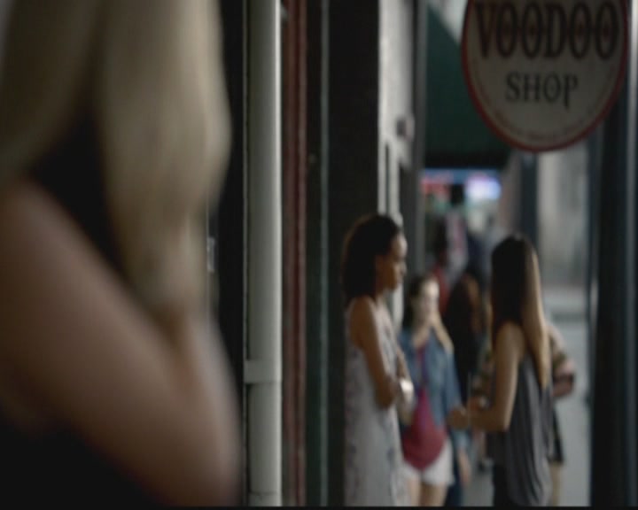 VampireDiariesWorld-dot-org_TheOriginals1x03TangledUpInBlue0565.jpg