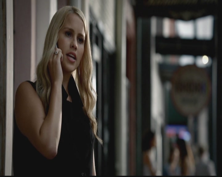 VampireDiariesWorld-dot-org_TheOriginals1x03TangledUpInBlue0572.jpg