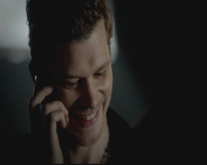 VampireDiariesWorld-dot-org_TheOriginals1x03TangledUpInBlue0574.jpg