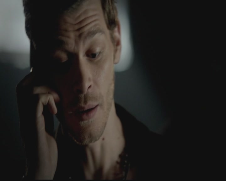 VampireDiariesWorld-dot-org_TheOriginals1x03TangledUpInBlue0575.jpg