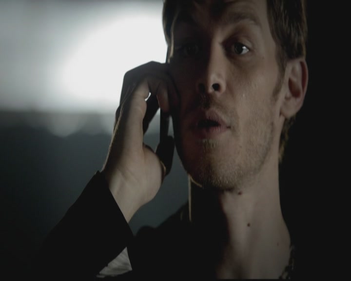 VampireDiariesWorld-dot-org_TheOriginals1x03TangledUpInBlue0577.jpg