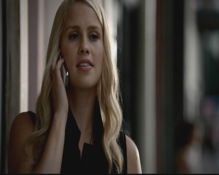 VampireDiariesWorld-dot-org_TheOriginals1x03TangledUpInBlue0579.jpg