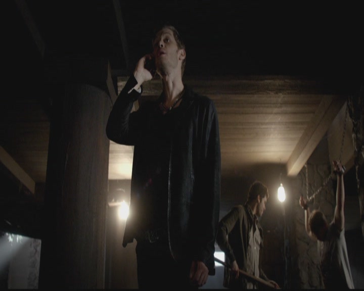 VampireDiariesWorld-dot-org_TheOriginals1x03TangledUpInBlue0580.jpg