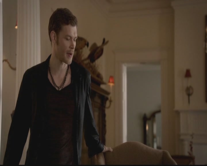 VampireDiariesWorld-dot-org_TheOriginals1x03TangledUpInBlue0612.jpg