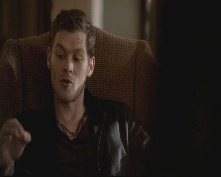 VampireDiariesWorld-dot-org_TheOriginals1x03TangledUpInBlue0617.jpg