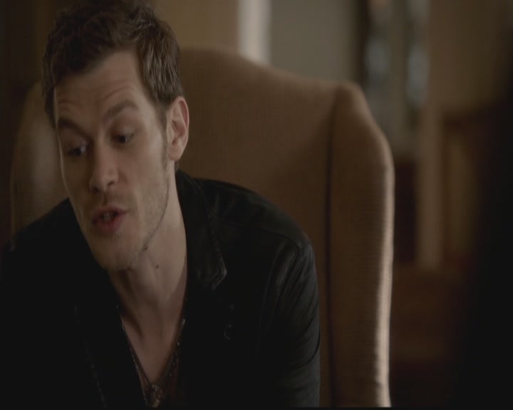 VampireDiariesWorld-dot-org_TheOriginals1x03TangledUpInBlue0638.jpg