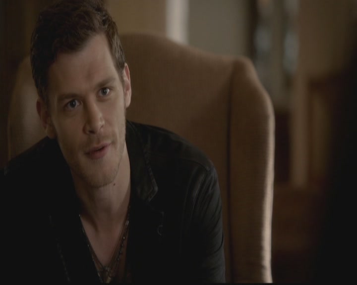 VampireDiariesWorld-dot-org_TheOriginals1x03TangledUpInBlue0639.jpg