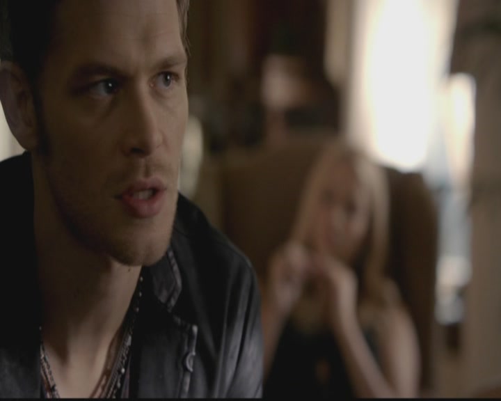 VampireDiariesWorld-dot-org_TheOriginals1x03TangledUpInBlue0674.jpg