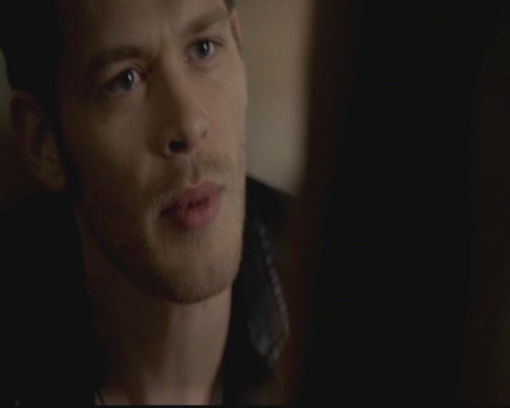 VampireDiariesWorld-dot-org_TheOriginals1x03TangledUpInBlue0677.jpg