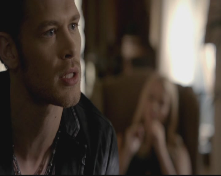 VampireDiariesWorld-dot-org_TheOriginals1x03TangledUpInBlue0686.jpg