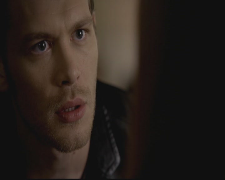 VampireDiariesWorld-dot-org_TheOriginals1x03TangledUpInBlue0689.jpg