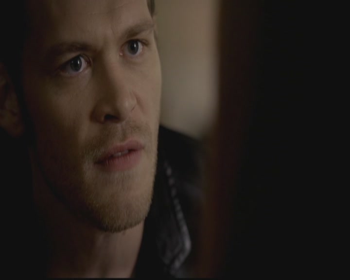 VampireDiariesWorld-dot-org_TheOriginals1x03TangledUpInBlue0690.jpg