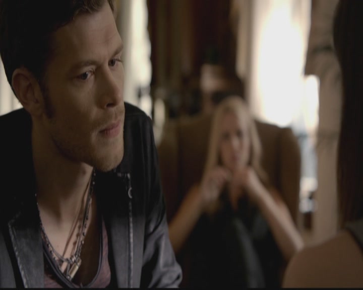 VampireDiariesWorld-dot-org_TheOriginals1x03TangledUpInBlue0698.jpg