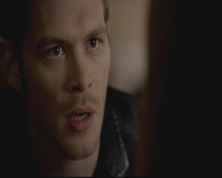 VampireDiariesWorld-dot-org_TheOriginals1x03TangledUpInBlue0703.jpg