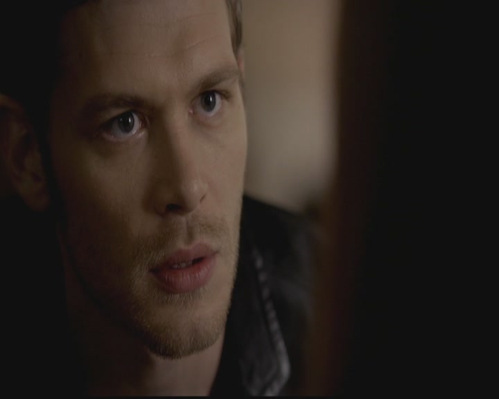 VampireDiariesWorld-dot-org_TheOriginals1x03TangledUpInBlue0705.jpg