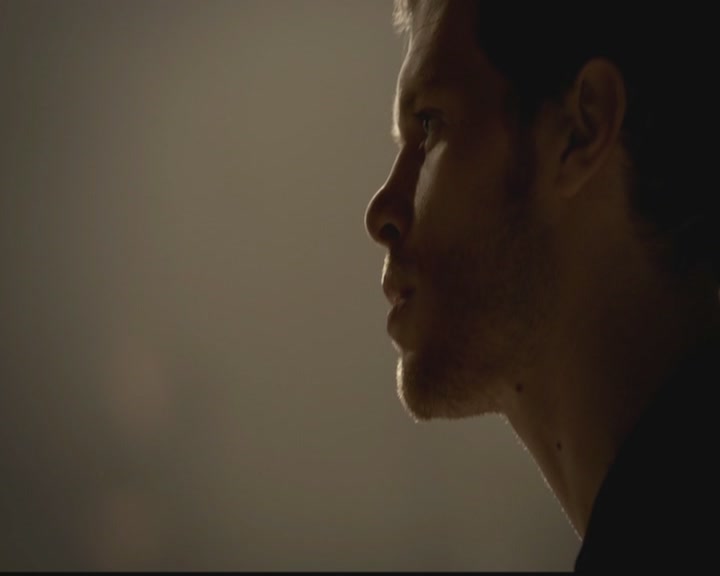 VampireDiariesWorld-dot-org_TheOriginals1x03TangledUpInBlue0732.jpg