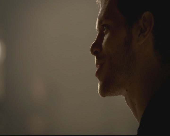 VampireDiariesWorld-dot-org_TheOriginals1x03TangledUpInBlue0733.jpg