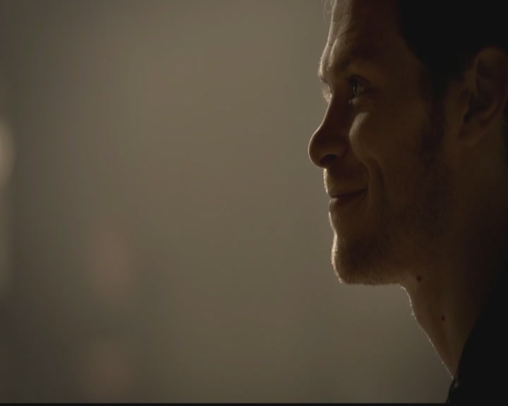 VampireDiariesWorld-dot-org_TheOriginals1x03TangledUpInBlue0735.jpg